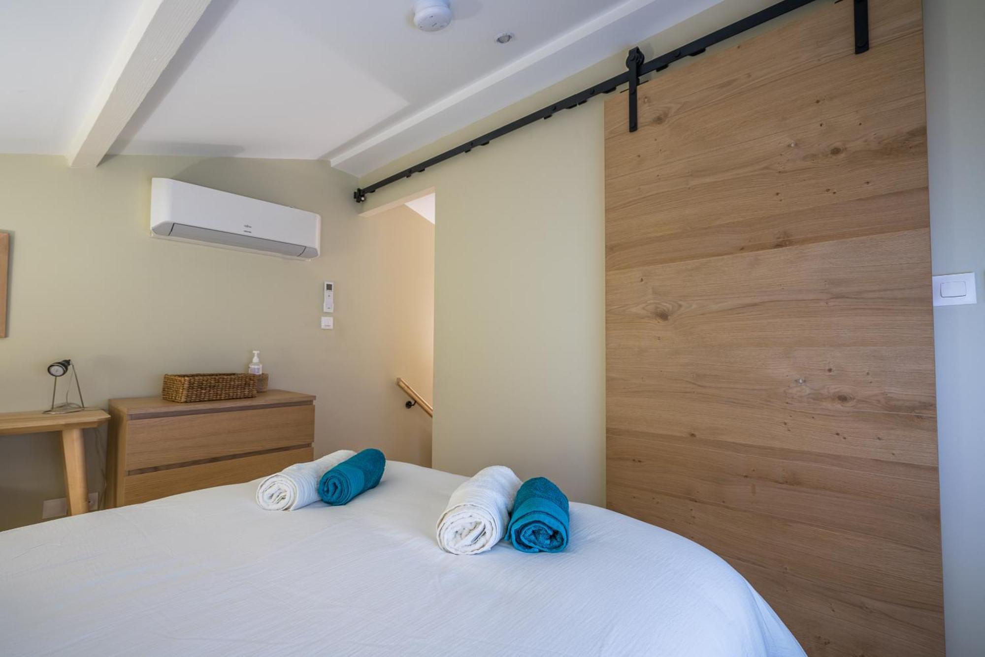 Le Petit Saugnieu Holiday home Colombier-Saugnieu